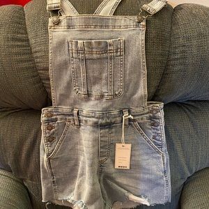 COPY - NWT Judy Blue Women’s Size Medium Overalls!!